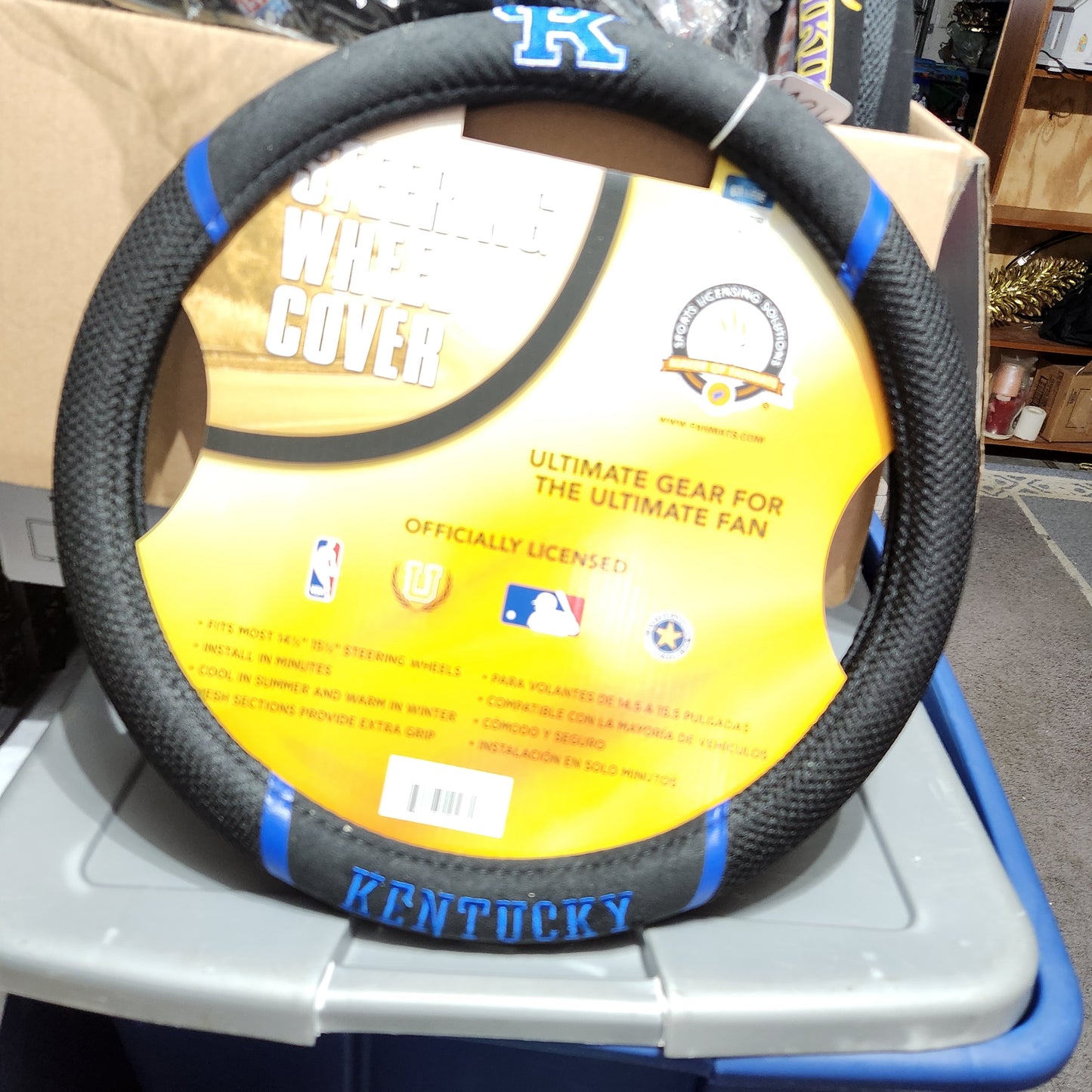 KENTUCKY STITCHED STEERING WHEEL COVER