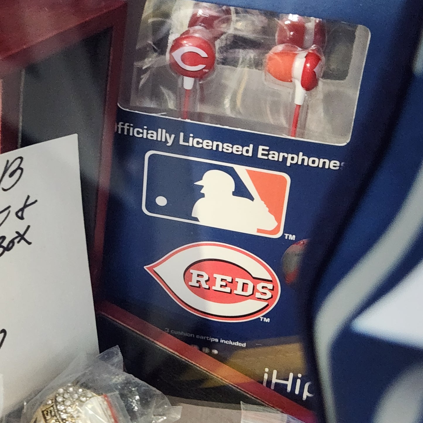 Reds Earphones